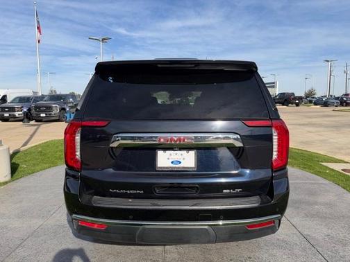 2024 GMC Yukon SLT