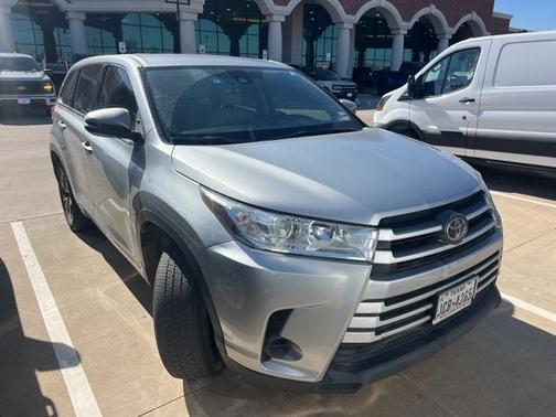 2017 Toyota Highlander LE
