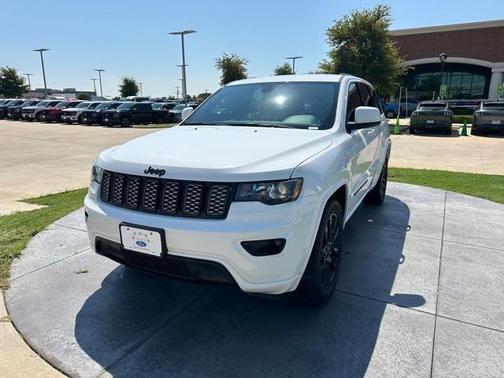 2021 Jeep Grand Cherokee Laredo X