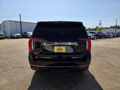 2023 GMC Yukon XL 4WD AT4