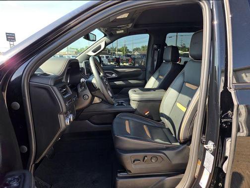 2023 GMC Yukon XL 4WD AT4