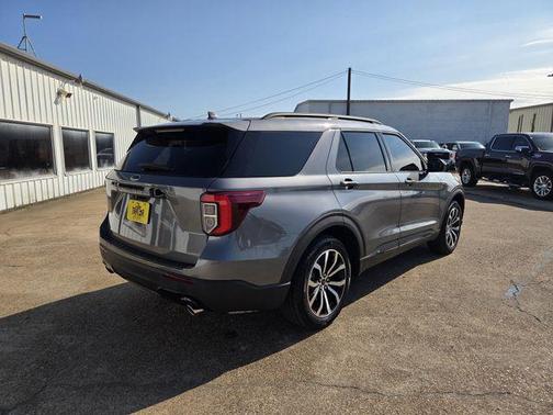 2022 Ford Explorer ST-Line