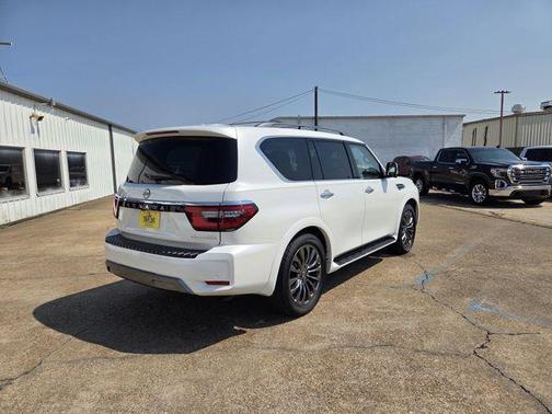 2023 Nissan Armada Platinum 2WD