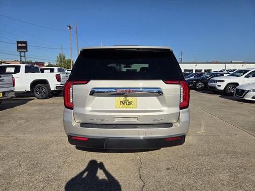 2021 GMC Yukon SLT
