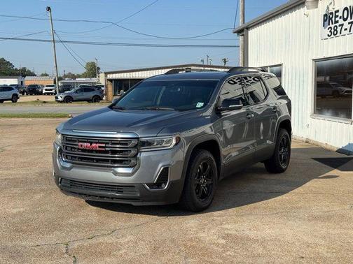 2022 GMC Acadia AWD AT4