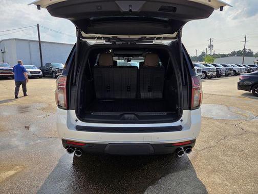 2021 Chevrolet Suburban 2WD High Country