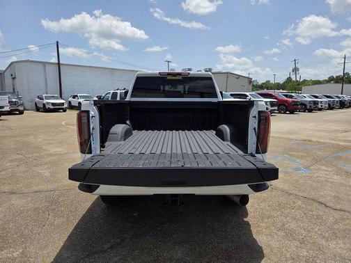 2024 GMC Sierra 2500 AT4