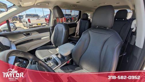 2024 Kia Carnival LX