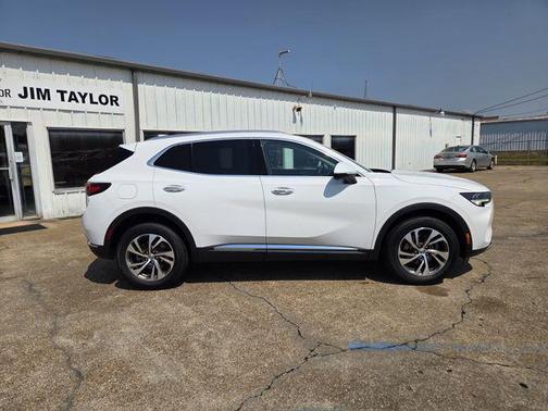 2023 Buick Envision Essence FWD