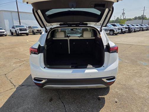 2023 Buick Envision Essence FWD