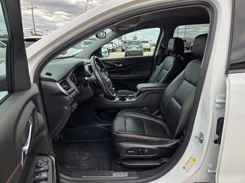 2021 GMC Acadia AWD AT4