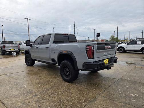 2024 GMC Sierra 2500 AT4