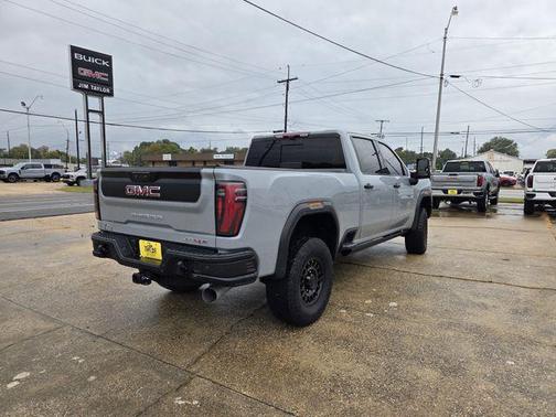 2024 GMC Sierra 2500 AT4