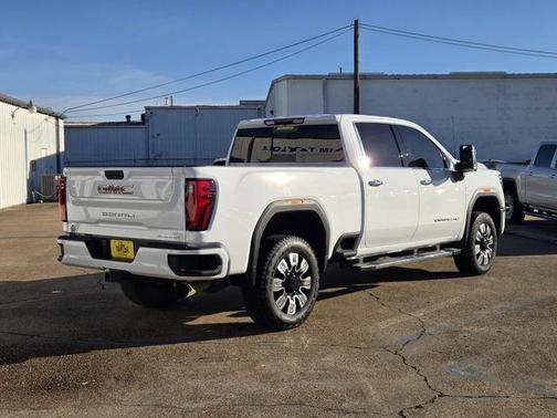 2024 GMC Sierra 2500 Denali