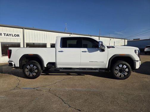 2024 GMC Sierra 2500 Denali