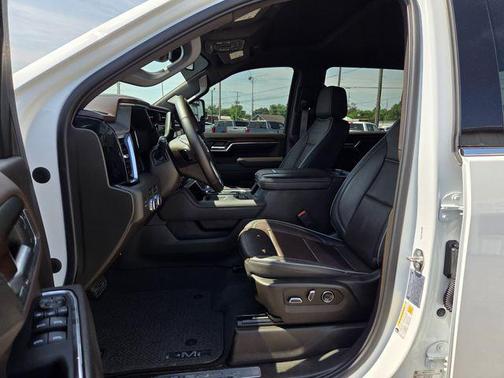 2024 GMC Sierra 2500 Denali