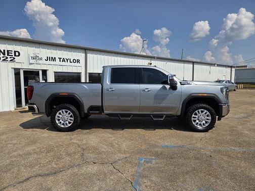 2024 GMC Sierra 2500 SLT