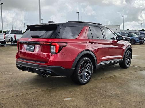 Rapid Red Metallic TC 2025 Ford Explorer ST