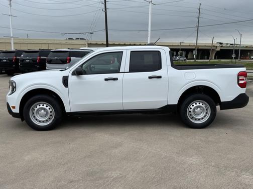 Oxford White 2026 Ford Maverick XL