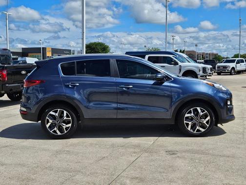 Pacific Blue 2021 Kia Sportage EX