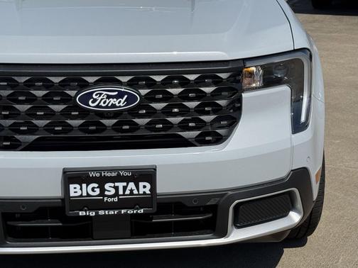 Space White Metallic 2026 Ford Maverick Lariat