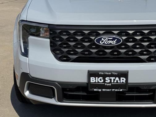 Space White Metallic 2026 Ford Maverick Lariat