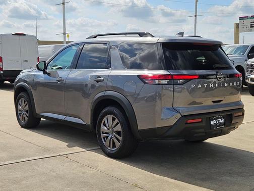 Gun Metallic 2025 Nissan Pathfinder SV