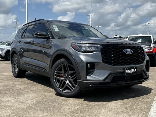 Carbonized Gray Metallic 2026 Ford Explorer ST-Line
