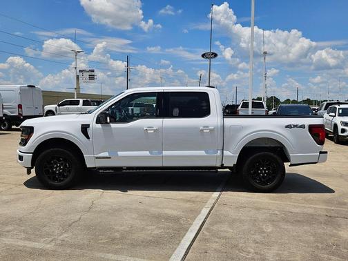 Oxford White 2024 Ford F-150 XLT