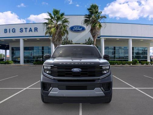 Agate Black Metallic 2026 Ford Expedition Platinum