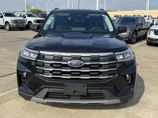Agate Black Metallic 2026 Ford Explorer Active