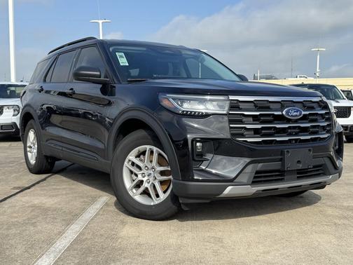 Agate Black Metallic 2026 Ford Explorer Active