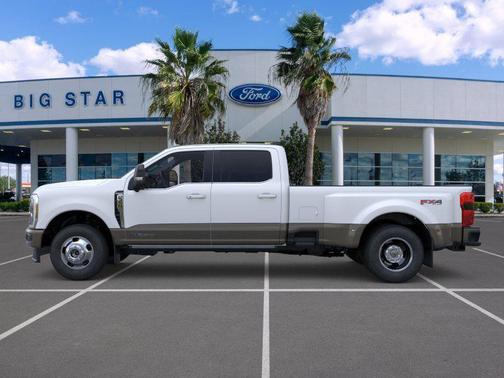 Star White Metallic Tri-Coat 2026 Ford F-350 King Ranch