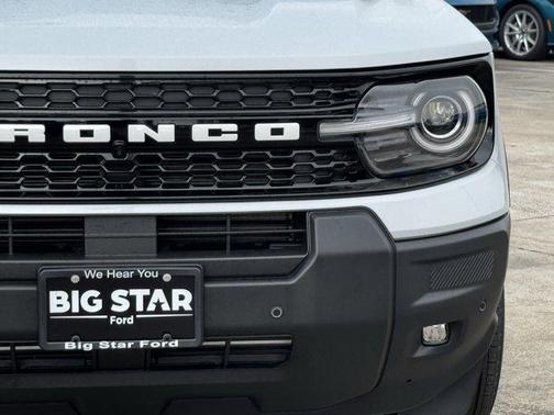 Space White Metallic 2026 Ford Bronco Sport Outer Banks