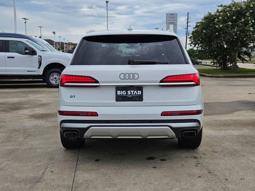 Carrara White 2025 Audi Q7 55 QUATTRO PREMIUM