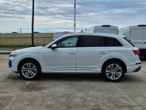 Carrara White 2025 Audi Q7 55 QUATTRO PREMIUM