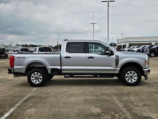 ICONIC SILVER 2024 Ford F-250 XLT