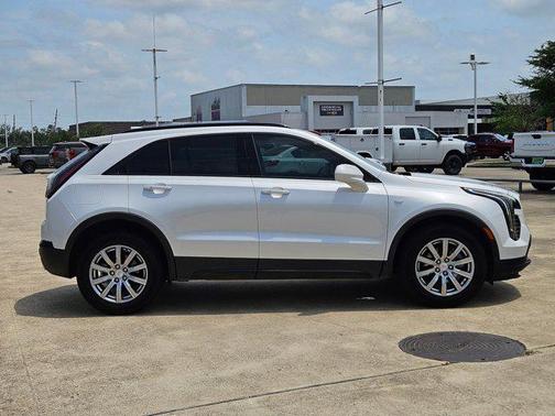 Crystal White Tricoat 2020 Cadillac XT4 Sport