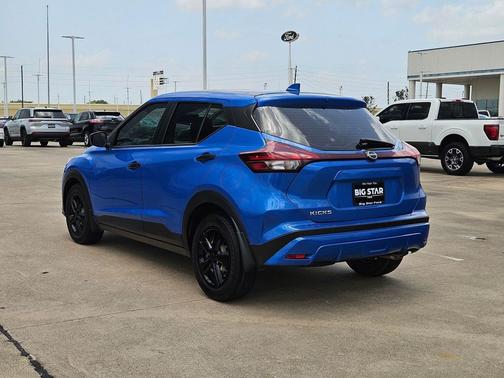 Electric Blue Metallic 2024 Nissan Kicks S