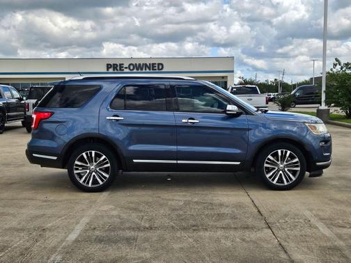 Blue Metallic 2019 Ford Explorer Platinum