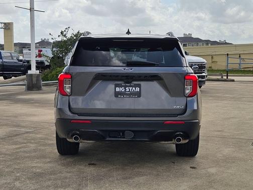 CARBONIZED GRAY METALLIC 2023 Ford Explorer ST-LINE