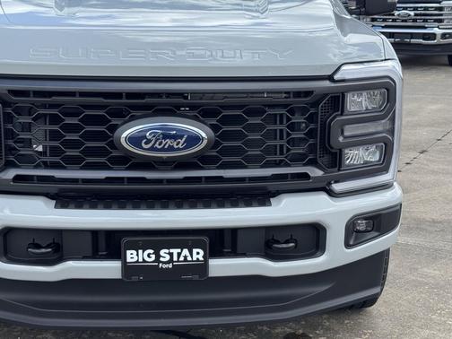 Avalanche 2026 Ford F-250 XL