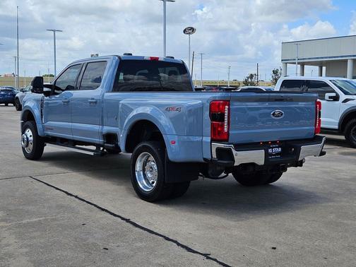 GLACIER GRAY 2026 Ford F-450 LARIAT DRW