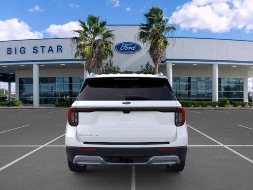 Star White Metallic Tri-Coat 2026 Ford Explorer Platinum
