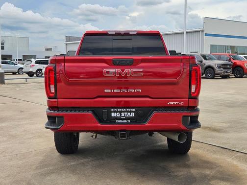 Cayenne Red Tintcoat 2022 GMC Sierra 2500 AT4