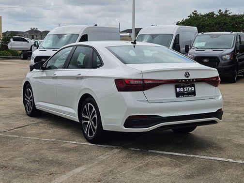 White 2025 Volkswagen Jetta 1.5T Sport
