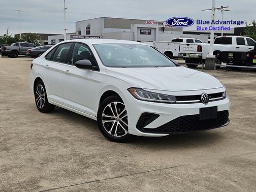 Pure White 2025 Volkswagen Jetta 1.5T SPORT