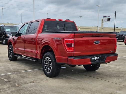 HOT PEPPER RED MET TINTD CC 2023 Ford F-150 XLT
