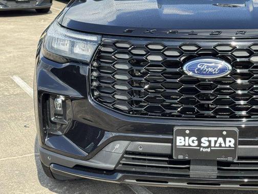 Agate Black Metallic 2026 Ford Explorer ST-Line