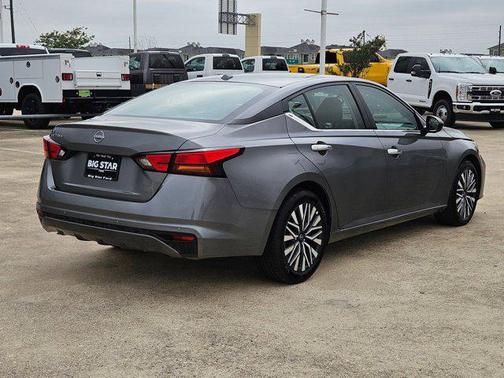 Gun Metallic 2025 Nissan Altima 2.5 SV